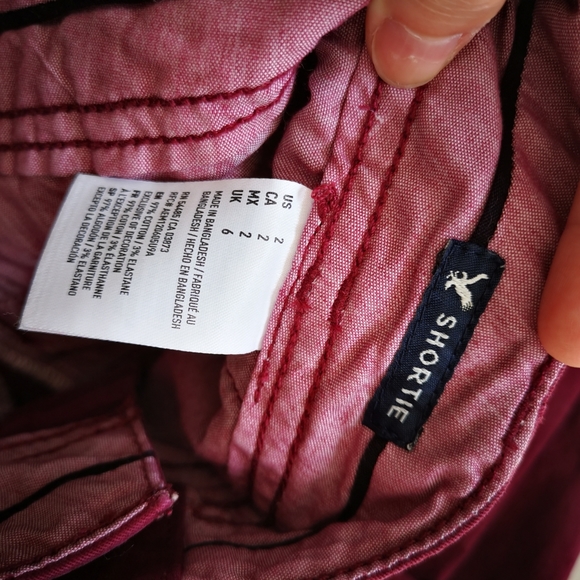 NWOT American Eagle Maroon Stretch Shorts - Picture 3 of 4
